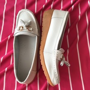 White moccasins, NWOT
